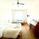 Cavour16 Rent Bedrooms