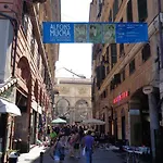 Cavour16 Rent Bedrooms 3* Cenova
