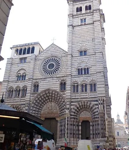 Cavour16 Rent Bedrooms Bed & Breakfast 3*