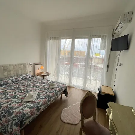 Cavour16 Rent Bedrooms 3*