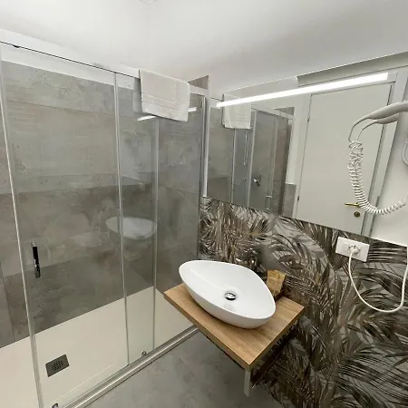 Cavour16 Rent Bedrooms