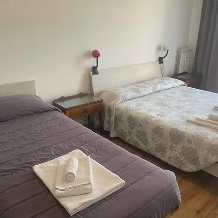 B&B Cavour16 Rent Bedrooms 제노바