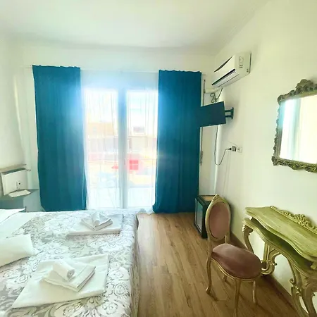 Cavour16 Rent Bedrooms B&B