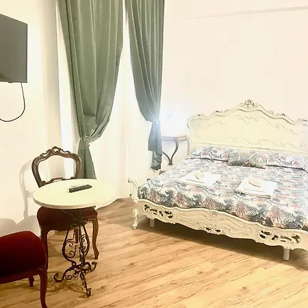 Alojamento de Acomodação e Pequeno-almoço Cavour16 Rent Bedrooms