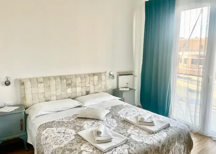 Cavour16 Rent Bedrooms Frühstückspension