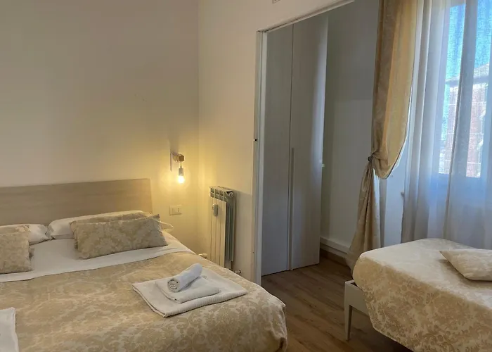 Frühstückspension Cavour16 Rent Bedrooms Genua