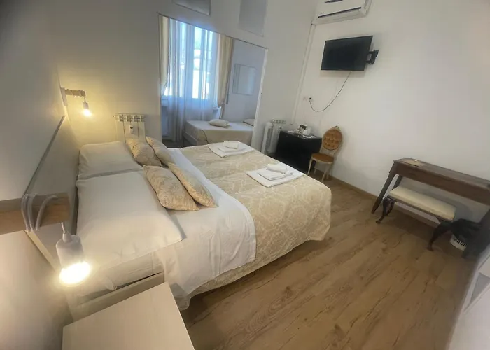 Frühstückspension Cavour16 Rent Bedrooms