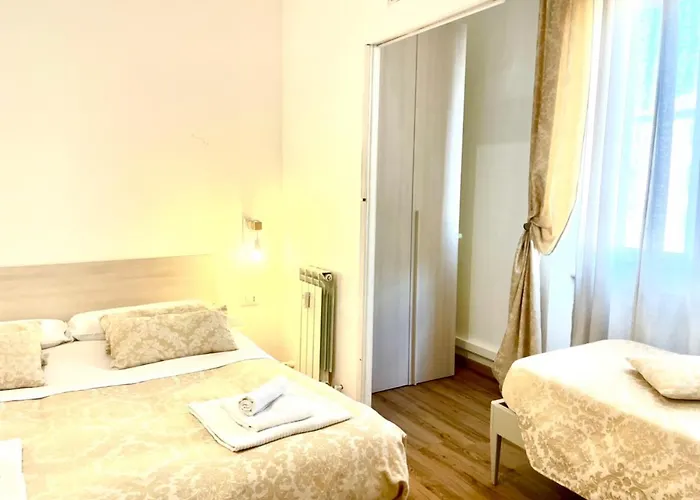 Cavour16 Rent Bedrooms Genua