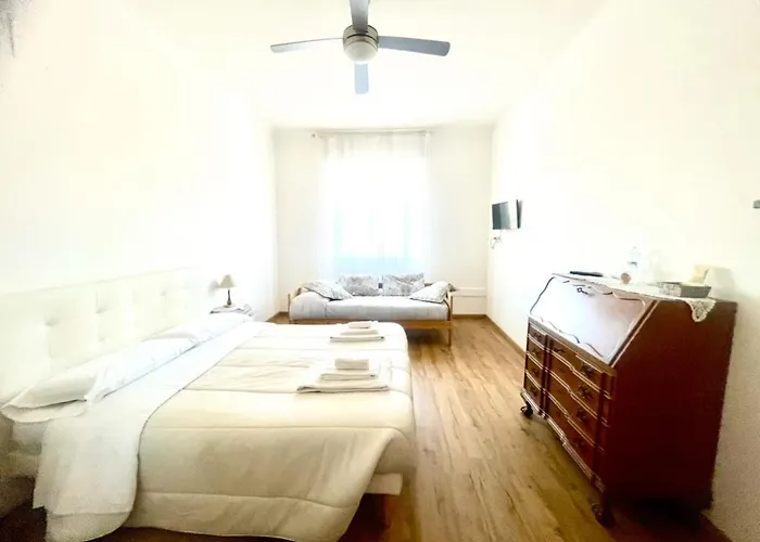 Cavour16 Rent Bedrooms