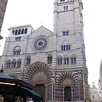 Cavour16 Rent Bedrooms Frühstückspension 3*