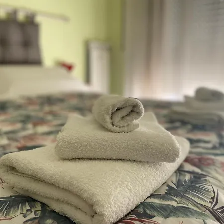Nocleg ze śniadaniem Cavour16 Rent Bedrooms 3*
