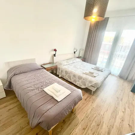 Cavour16 Rent Bedrooms 3* Genua