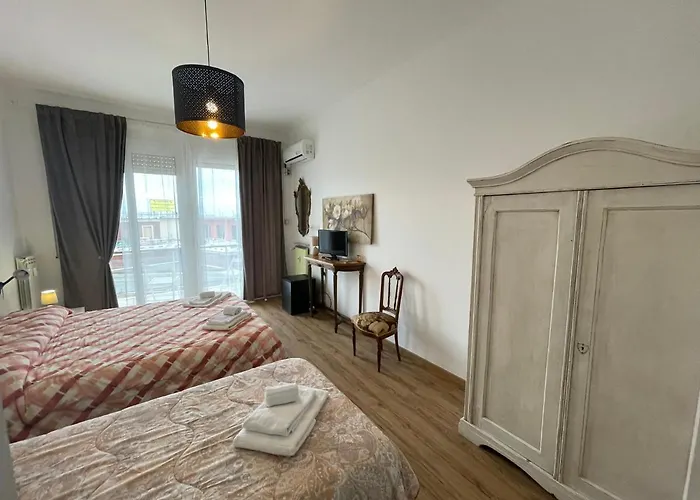 ベッド・アンド・ブレックファスト Cavour16 Rent Bedrooms ジェノヴァ