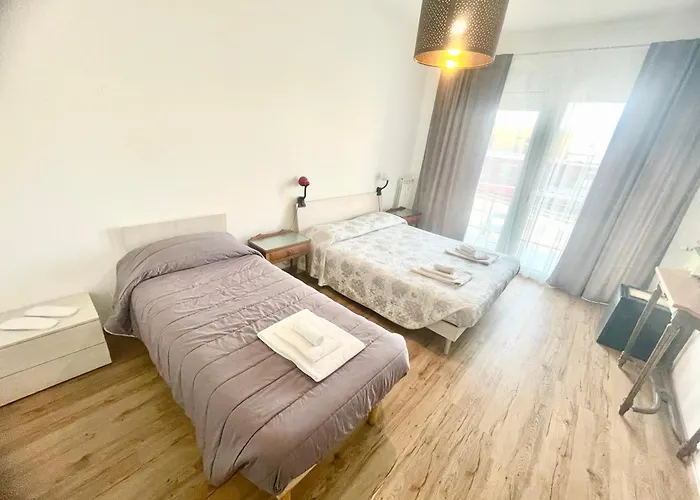 Cavour16 Rent Bedrooms 3* ジェノヴァ