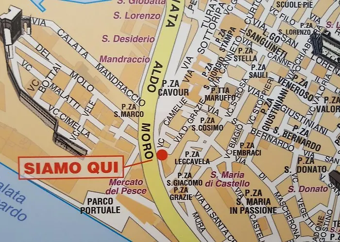 Cavour16 Rent Bedrooms ベッド・アンド・ブレックファスト ジェノヴァ